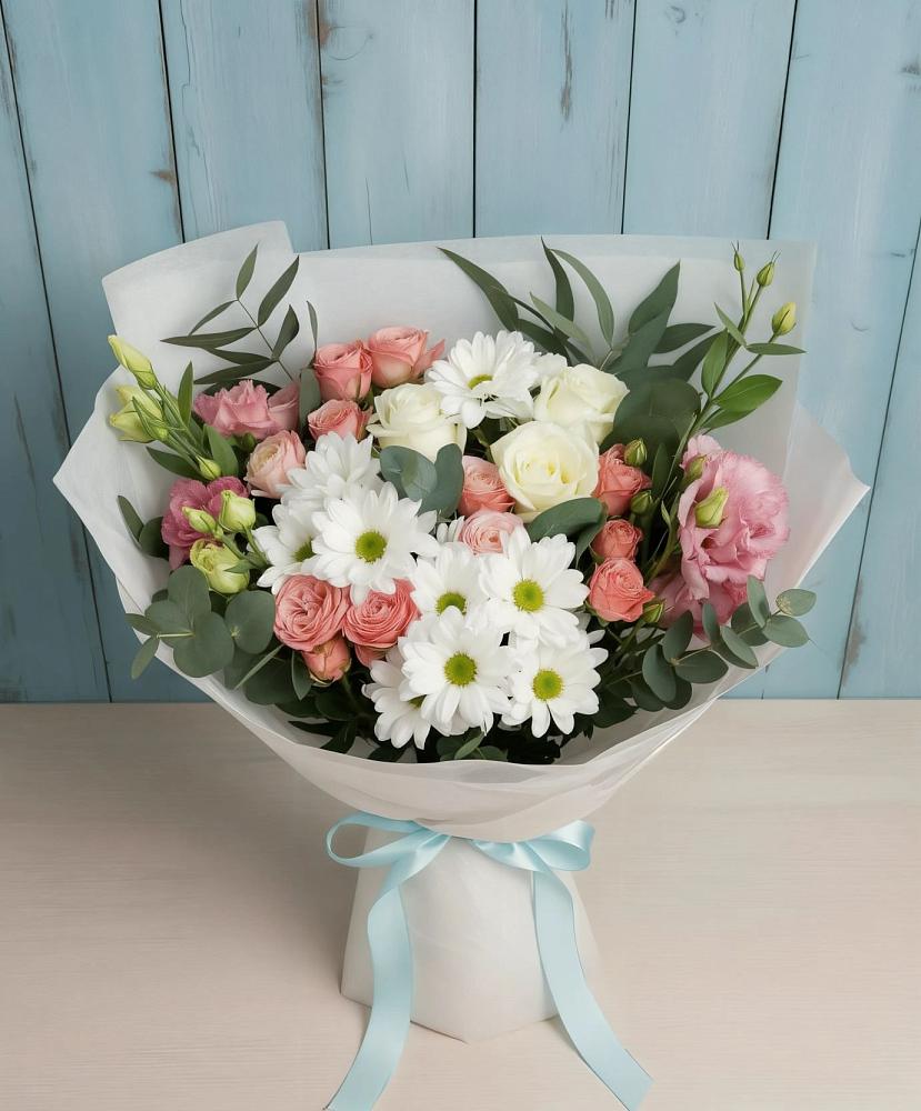 Букет цветов из: Розы, Лизиантусы и Хризантемы в Подосиновец
