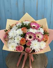 Букет цветов из:  Розы, Герберы и Хризантемы в Подосиновец