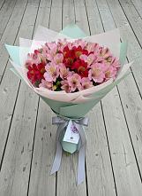 Букет цветов из:  Альстромерии в Подосиновец