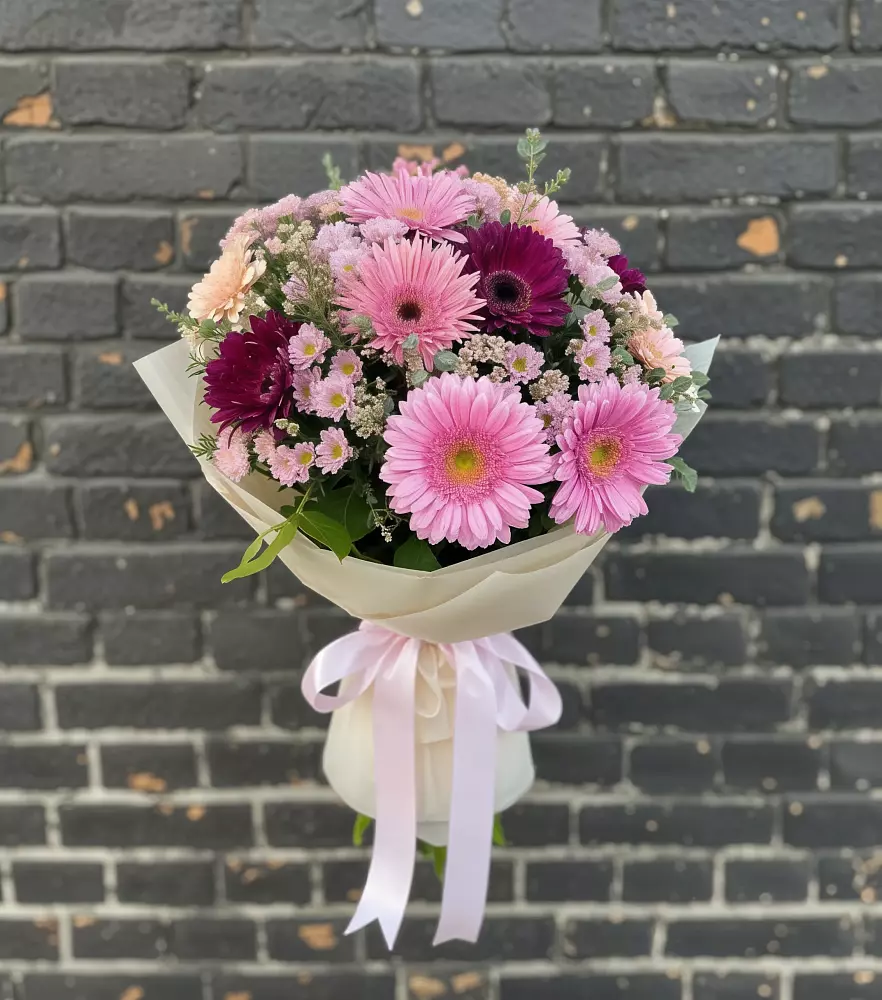 Букет цветов из: Герберы и Хризантемы в Подосиновец