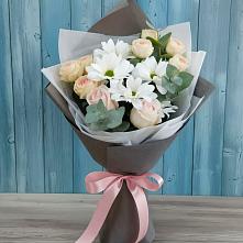 Букет цветов из:  Хризантемы и Розы в Подосиновец