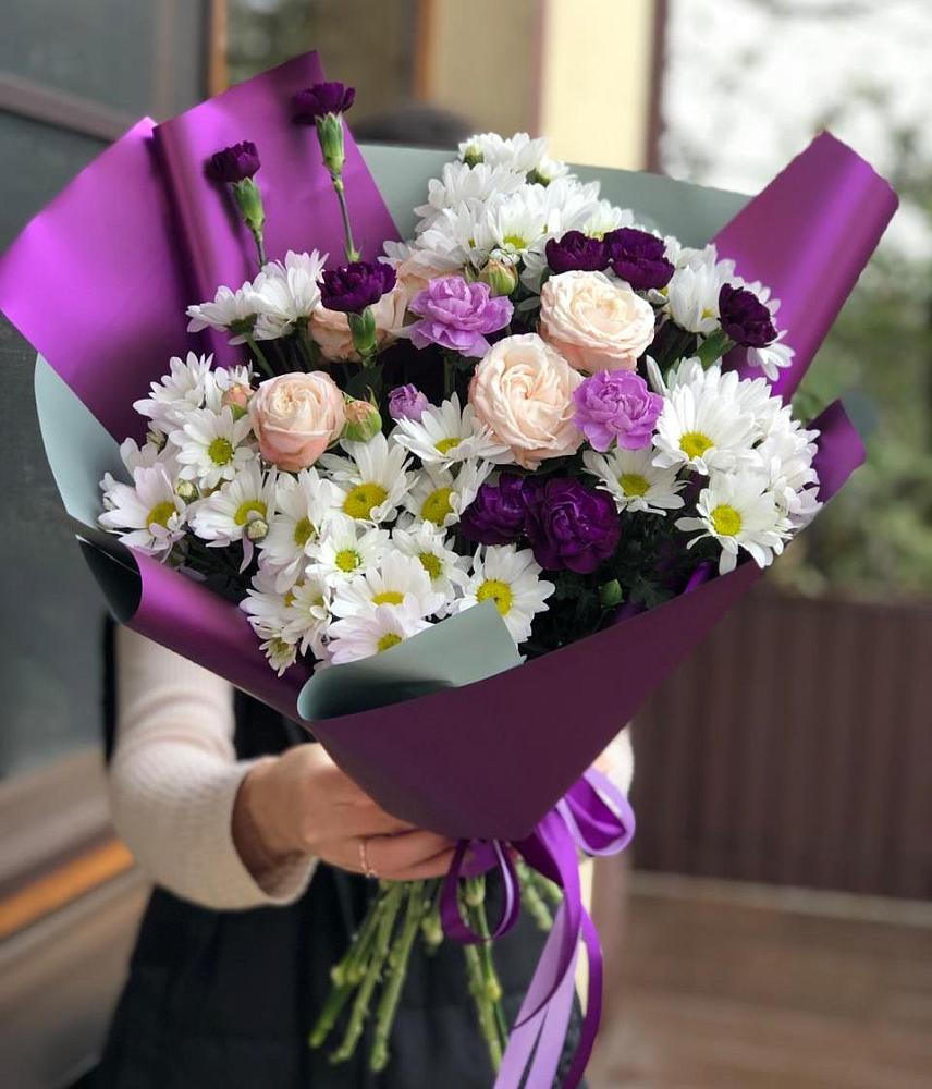 Букет цветов из: Хризантемы, Гвоздики и Розы в Подосиновец