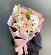 Букет цветов из:  Хризантемы и Розы в Подосиновец
