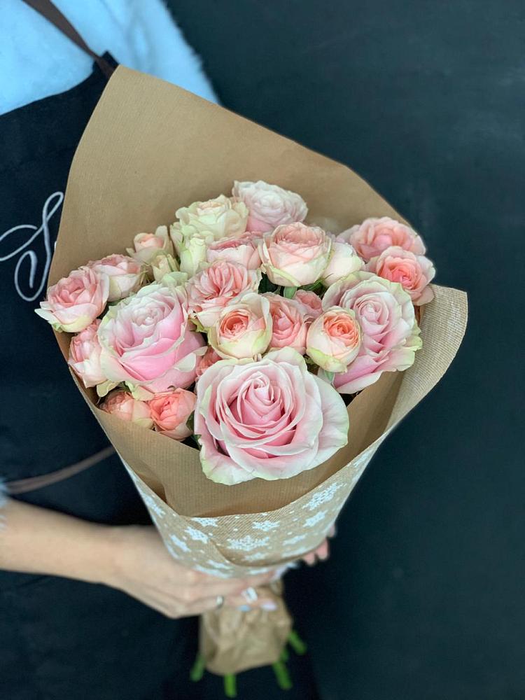 Букет цветов из: Хризантемы и Розы в Подосиновец