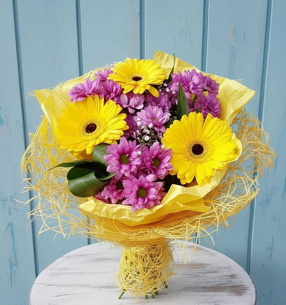 Букет цветов из: Хризантемы и Герберы в Подосиновец