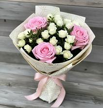Букет цветов из:  Розы в Подосиновец