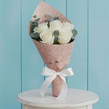 Букет цветов из:  Розы в Подосиновец