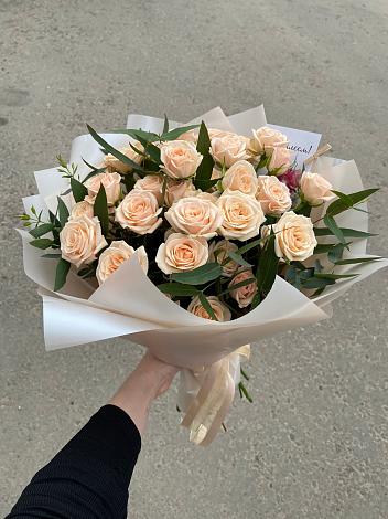 Букет Кремовые розы Латте в Подосиновец