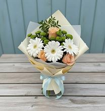 Букет цветов из:  Герберы, Розы и Хризантемы в Подосиновец