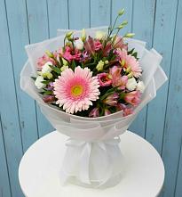 Букет цветов из:  Герберы, Альстромерии и Лизиантусы #REPLACE_PRED# Подосиновец