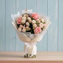 Букет цветов из:  Розы в Подосиновец