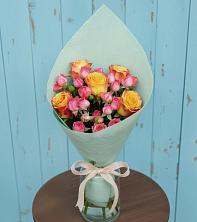 Букет цветов из:  Розы в Подосиновец