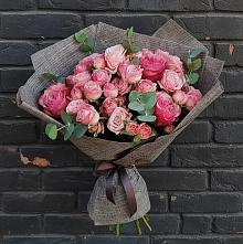 Букет цветов из:  Розы в Подосиновец